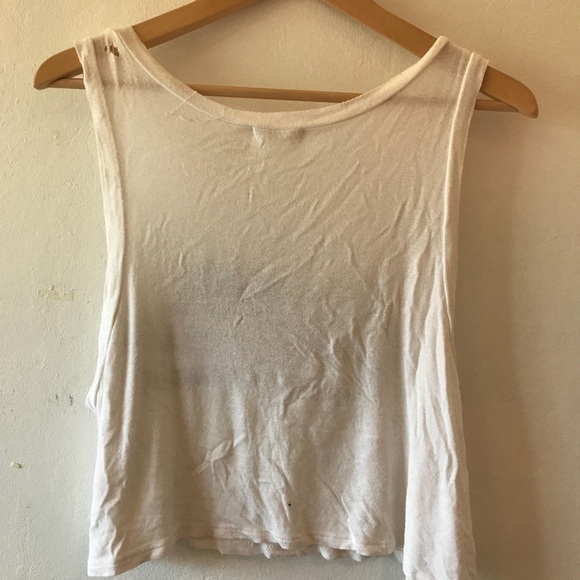 Thin Flowey Tank Top with Design - Picture 2 of 2